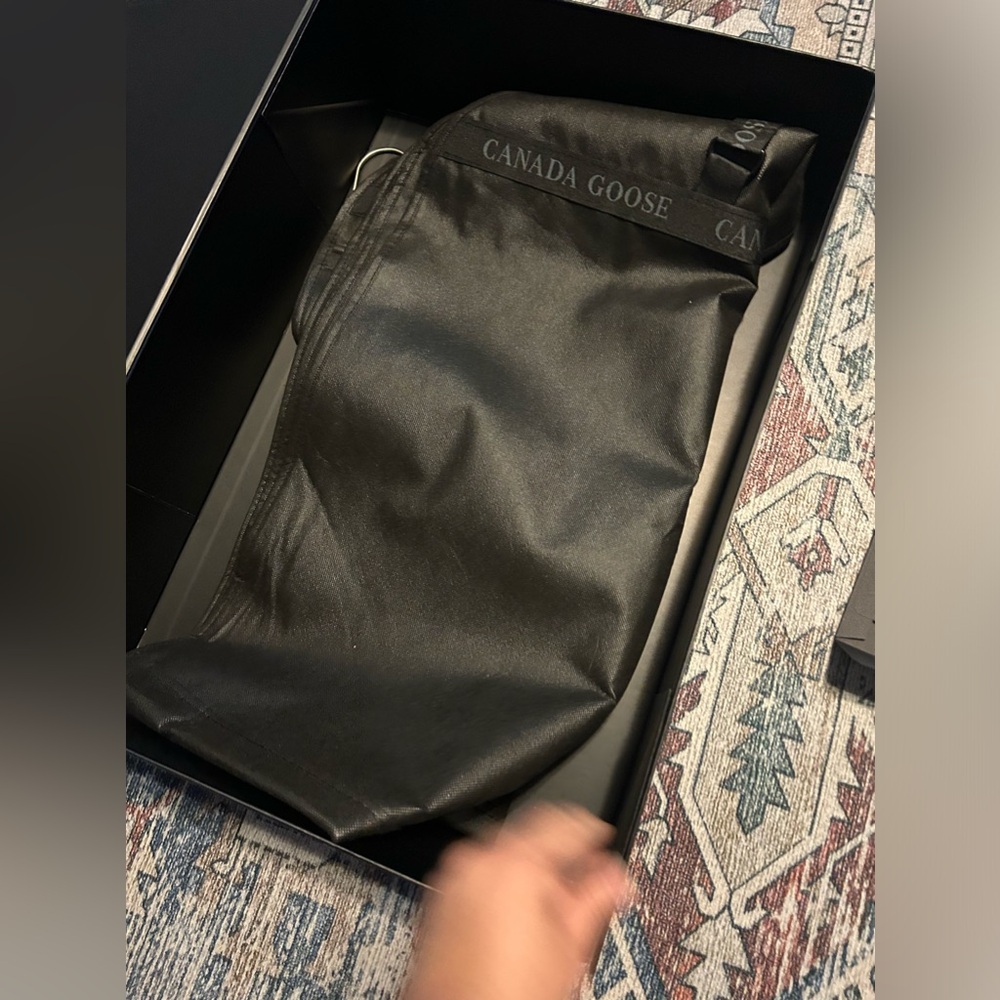 Canada Goose Black Hooded Jacket - Picture 11 of 14